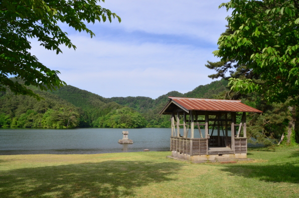 赤松の池